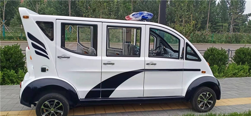 拉孜警用巡逻车